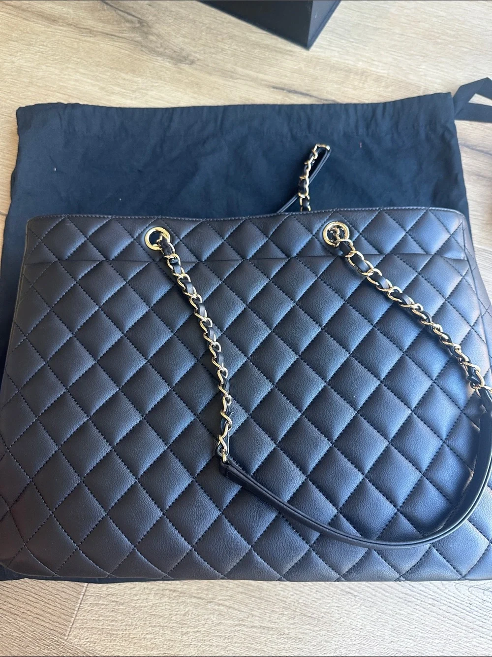 CHANEL quilted tote